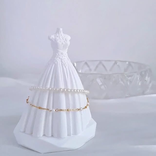 Wedding Dress Jewelry Organizer Stand